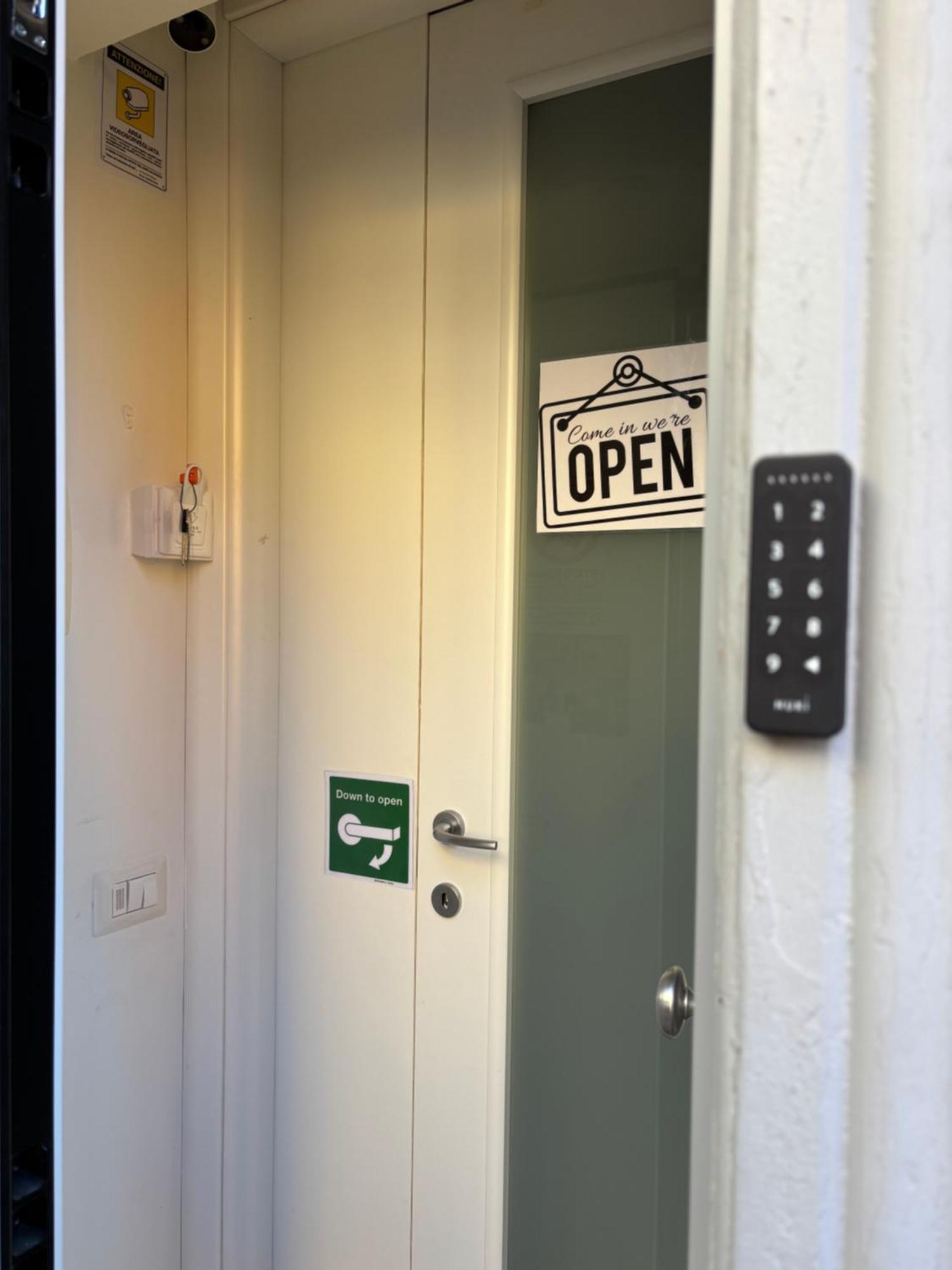 La Vecchia Milano-Les Nubles Vannucci - Il Ballatoio E Il Cortile Milão Exterior foto