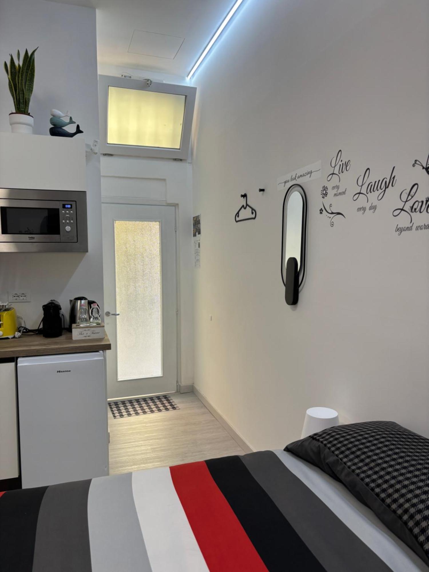La Vecchia Milano-Les Nubles Vannucci - Il Ballatoio E Il Cortile Milão Exterior foto