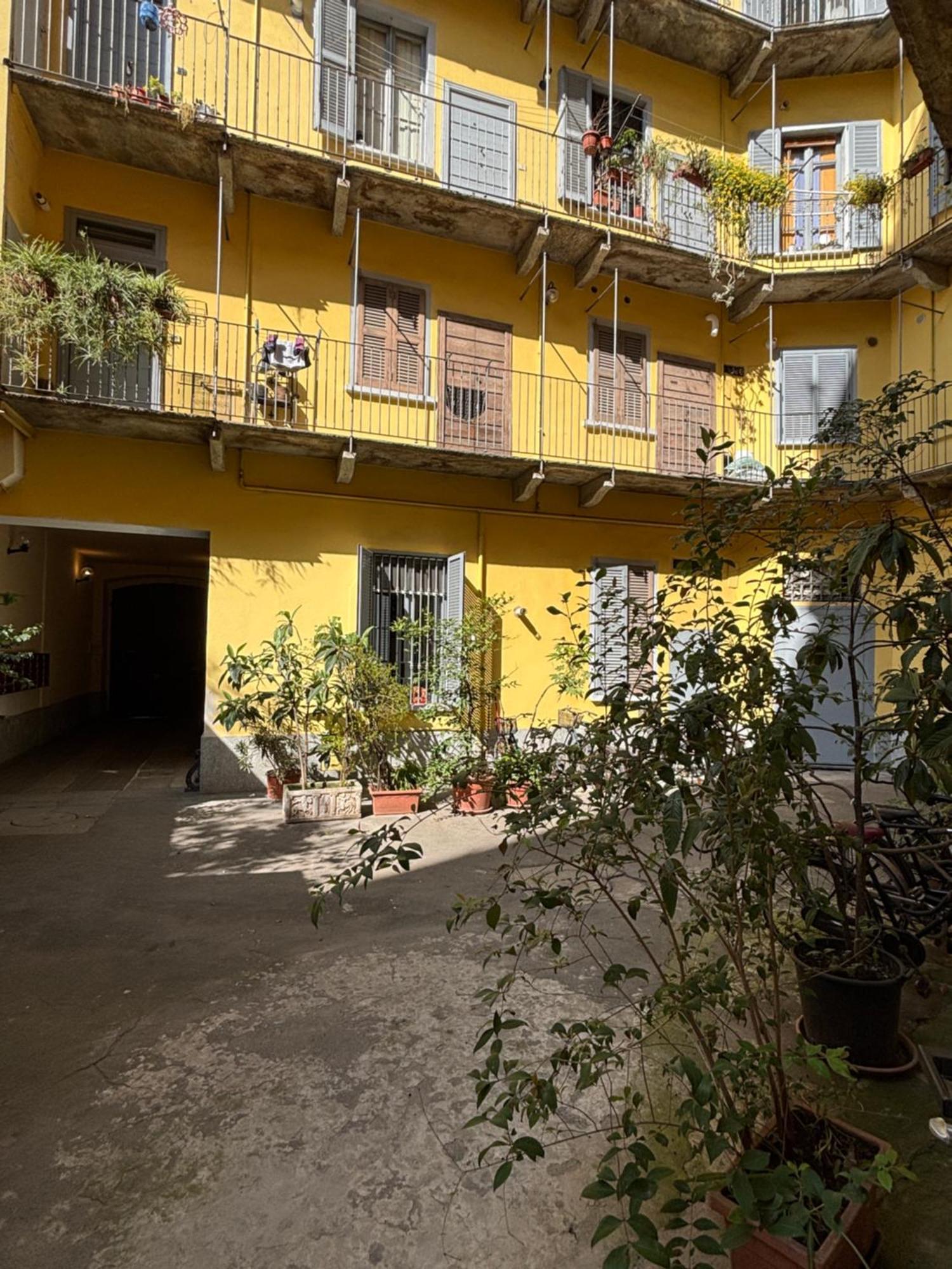 La Vecchia Milano-Les Nubles Vannucci - Il Ballatoio E Il Cortile Milão Exterior foto